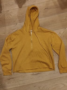 Sky and Sparrow Mustard Half-Zip Hooded Pullover